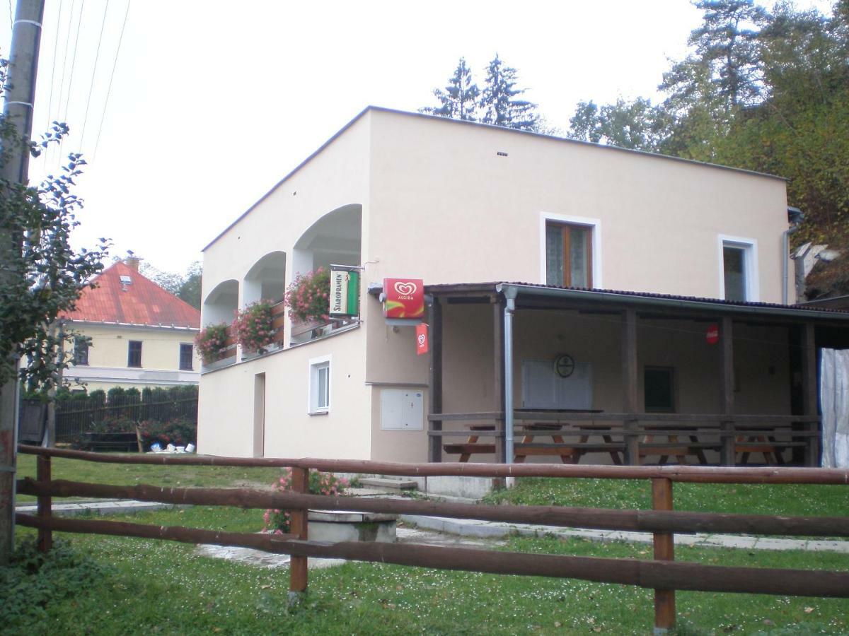 Ubytovani Pod Hradem Dobronice 111 Zewnętrze zdjęcie
